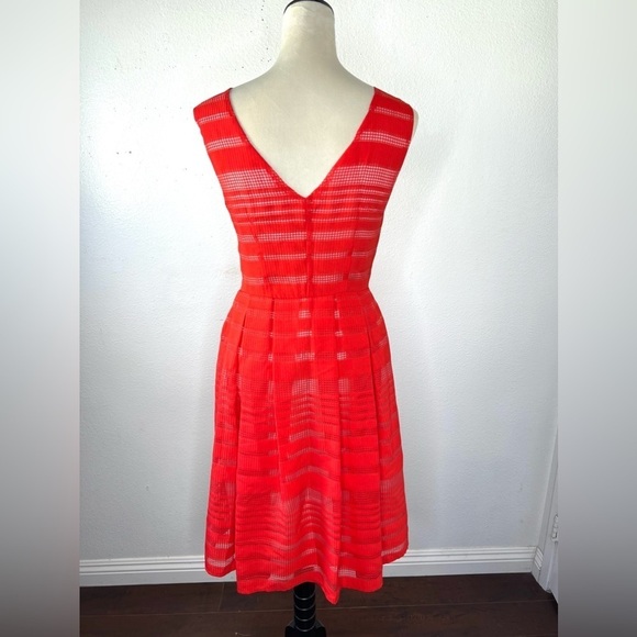 LA FEE MARABOUTEE Occasion Dress Knee Length Coral Red Sleeveless Size 38 / US 6 - Picture 3 of 11